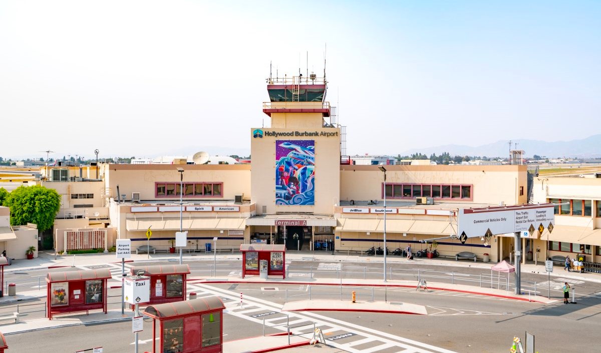 Hollywood Burbank Airport at Risk of being the site of a midair collision, FAA needs to do more: NTSB.